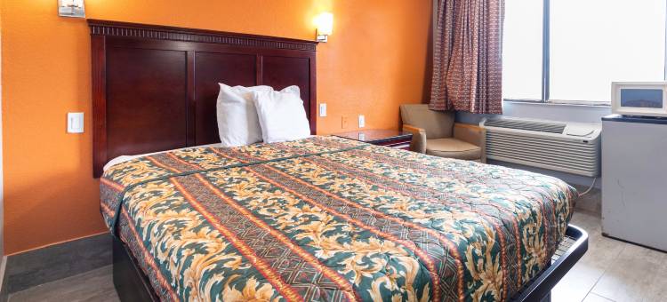 OYO查尔斯湖10号高速公路酒店(OYO Hotel Lake Charles Hwy 10)图片