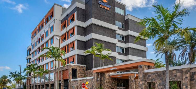 罗德岱尔堡机场-邮轮码头舒适套房酒店(Comfort Suites Fort Lauderdale Airport & Cruise Port)图片