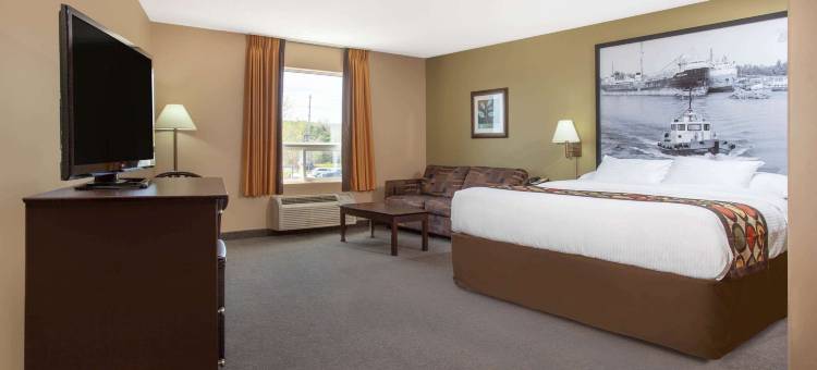 米德兰速8酒店(Super 8 by Wyndham Midland)图片