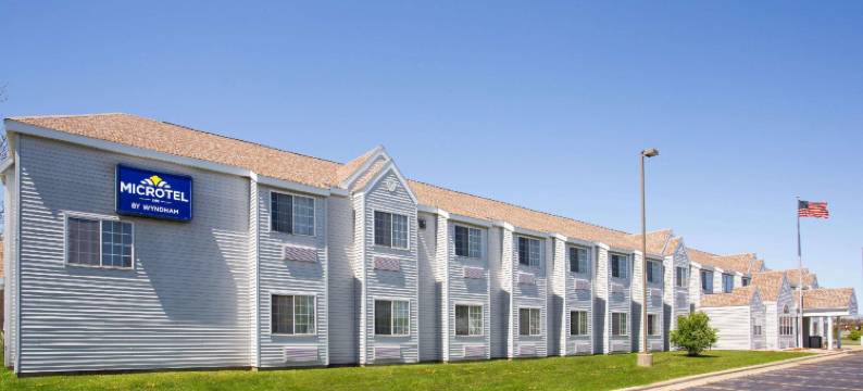 简斯维尔麦客达套房酒店(Microtel Inn & Suites by Wyndham Janesville)图片