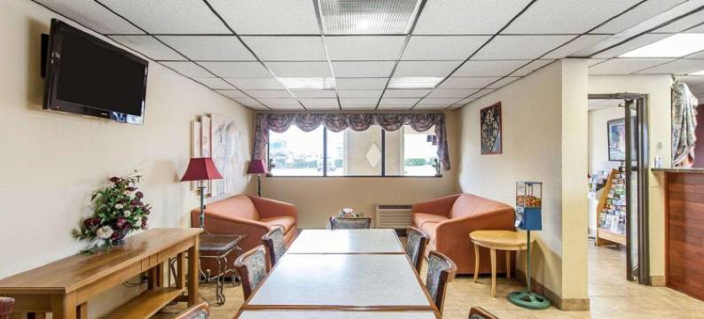 伊康旅馆(Econo Lodge)图片