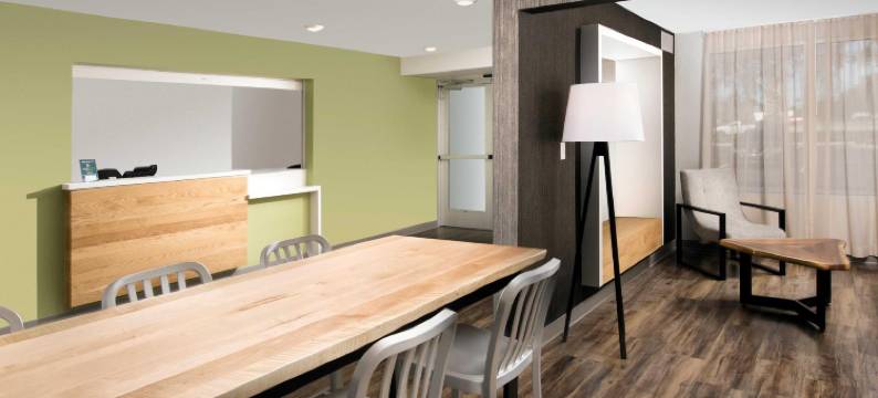 美国长住套房酒店 - 坦帕 - 东北(Extended Stay America Select Suites - Tampa - Northeast)图片