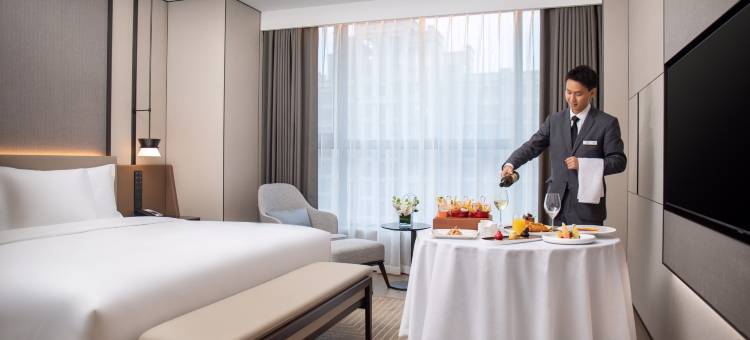 郑州高新皇冠假日酒店图片