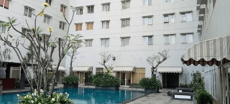 Pinewood Apartment by HN图片