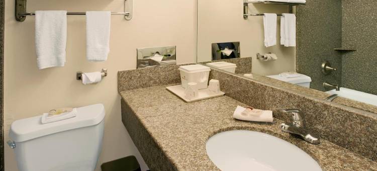 帕萨迪纳华美达酒店(Ramada by Wyndham Pasadena)图片