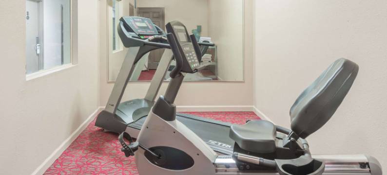 圣彼得/圣查尔斯戴斯酒店(Days Inn by Wyndham St Peters/St Charles)图片