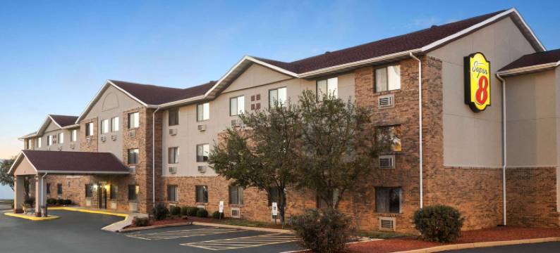 费尔维尤高地-圣路易斯速8酒店(Super 8 by Wyndham Fairview Heights-St. Louis)图片