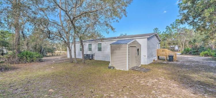 距霍莫萨萨泉公园5英里的带院子之家！(5 Mi to Homosassa Springs Park: Home w/ Yard!)图片