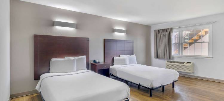 弗吉尼亚瀑布教堂 - 阿灵顿大道 6 号汽车旅馆(Motel 6 Falls Church, VA - Arlington Boulevard)图片