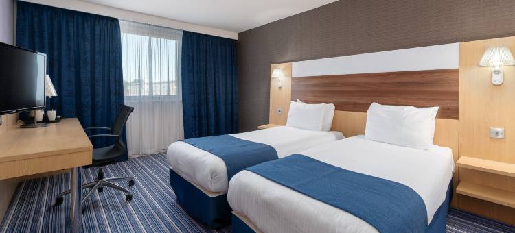 利城智选假日酒店 - 体育村(Holiday Inn Express Leigh - Sports Village)图片