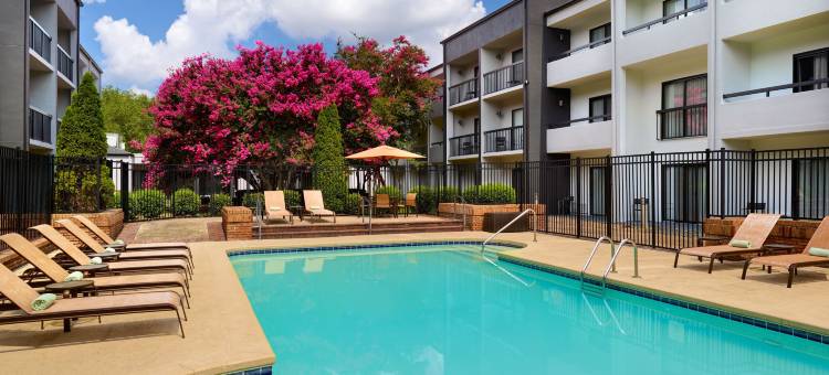 阿罗伍德万怡酒店(Courtyard Charlotte Arrowood)图片