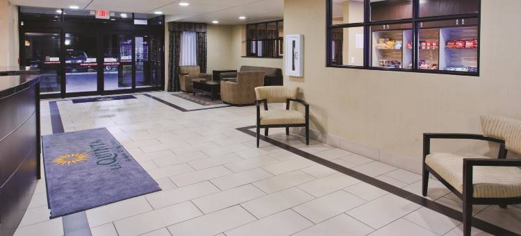 哥伦布格罗夫城拉昆塔温德姆套房酒店(La Quinta Inn & Suites by Wyndham Columbus - Grove City)图片