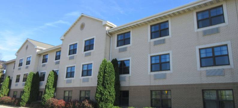 罗切斯特南梅奥诊所美茵斯坦套房酒店(MainStay Suites Rochester South Mayo Clinic)图片