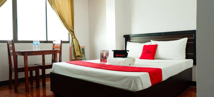 红多兹酒店-近玛丽巴格巴兰戈大厅(RedDoorz near Maribago Barangay Hall)图片