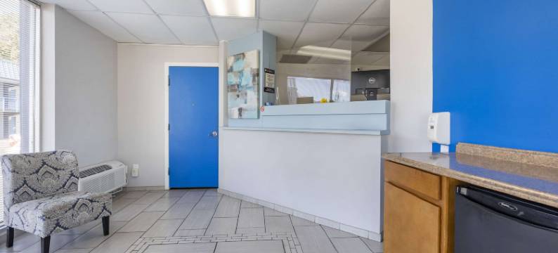 罗德威酒店(Rodeway Inn)图片