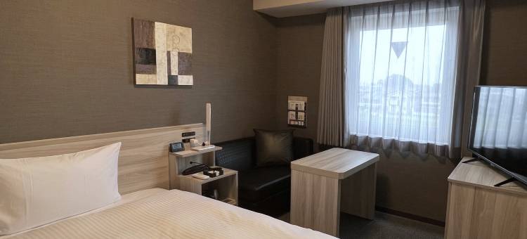 露樱酒店富山站前店(Hotel Route-Inn Toyama Ekimae)图片