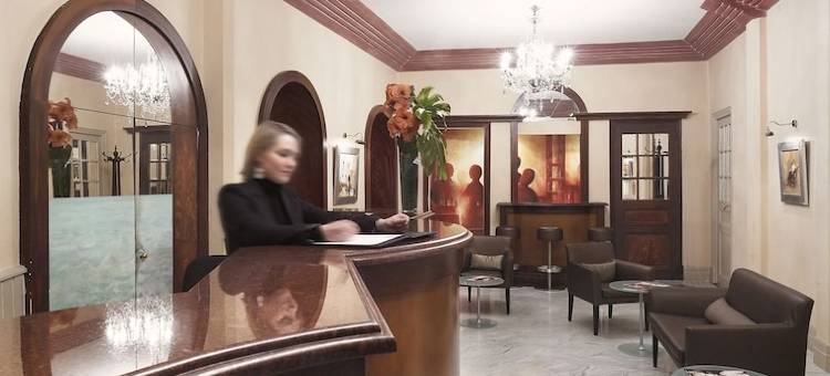 古诺酒店(Hotel Gounod Fully Renovated)图片