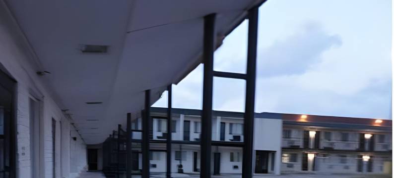 6267 波斯波利斯酒店(6267 Persepolis Inn)图片