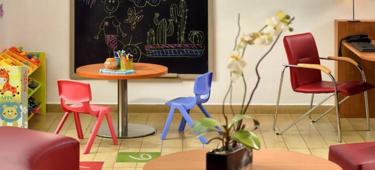 宜必思圣地亚哥拉斯孔德斯酒店(Ibis Santiago Las Condes)图片