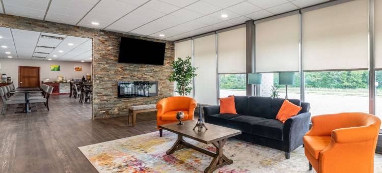 万达利亚凯艺套房酒店 - 近 I-70 及高速公路 51 号(Quality Inn & Suites Vandalia Near I-70 and Hwy 51)图片