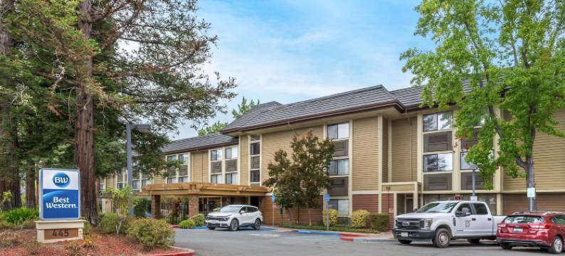 约翰缪尔贝斯特韦斯特优质酒店(Best Western John Muir Inn)图片