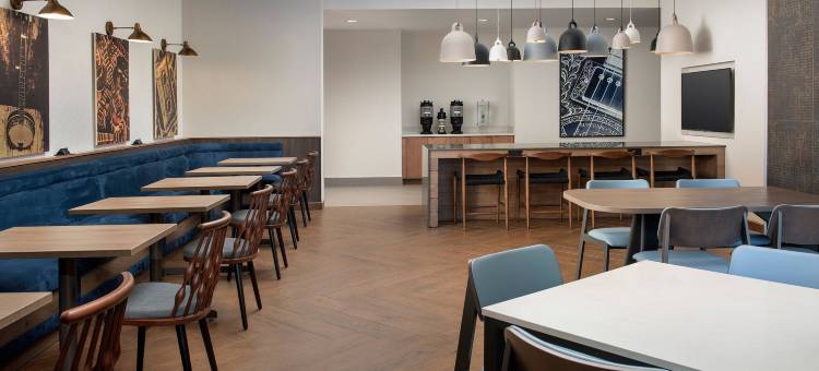 纳什维尔万枫套房酒店，靠近范德比尔特(Fairfield Inn & Suites Nashville Near Vanderbilt)图片