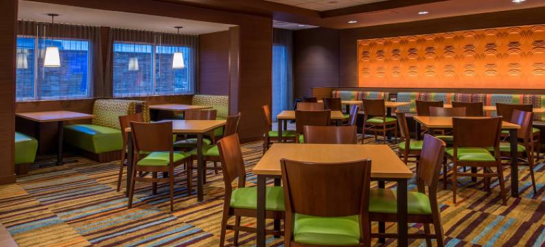 万枫酒店及套房圣路易斯韦斯特波特(Fairfield Inn & Suites St. Louis Westport)图片