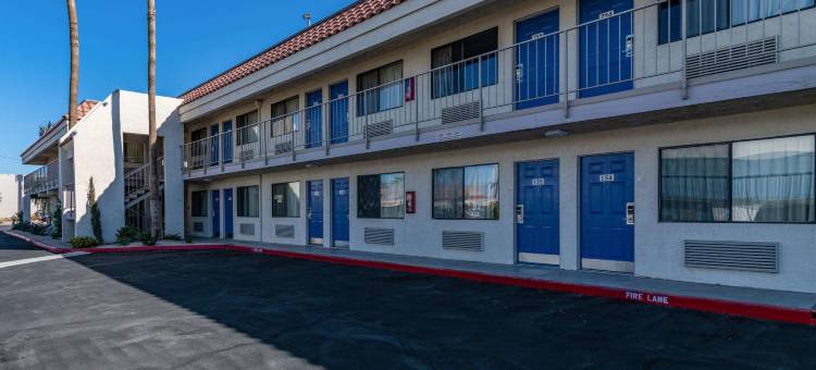 兰乔米拉奇千棕榈罗德威套房酒店(Rodeway Inn & Suites Thousand Palms - Rancho Mirage)图片