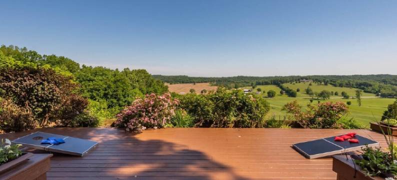 Dream Getaway Cottage w/ Endless Hilltop Views - Seasonal Pool/Hot Tub图片