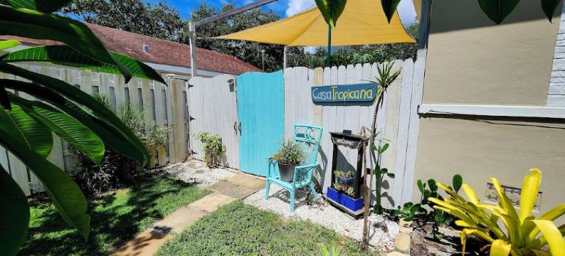 Adorable Sunny Priv. Entrance Suite & Bathroom w/ Patio Close to Beach & Center图片