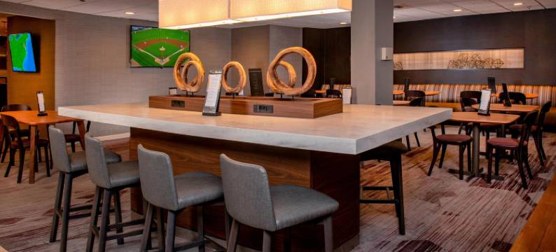 威尔明顿市中心万怡酒店(Courtyard Wilmington Downtown)图片