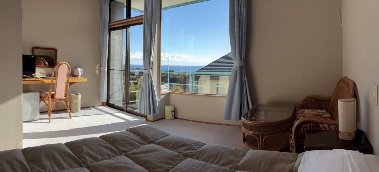 海滨拉里萨酒店(Ocean Front Larise)图片