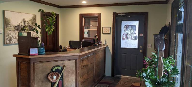 麦田鹰旅店(The Meadowlark Inn)图片