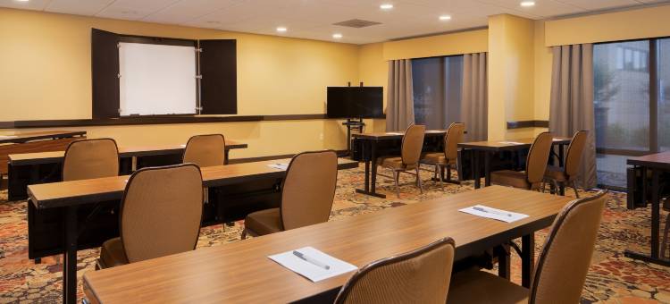 查尔斯顿南岭欢朋酒店(Hampton Inn Charleston-Southridge)图片
