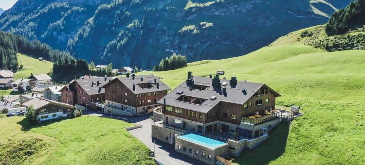 瓦尔斯纯粹度假村(AlpenParks Hotel & Apartment Arlberg Warth Mit Pool)图片