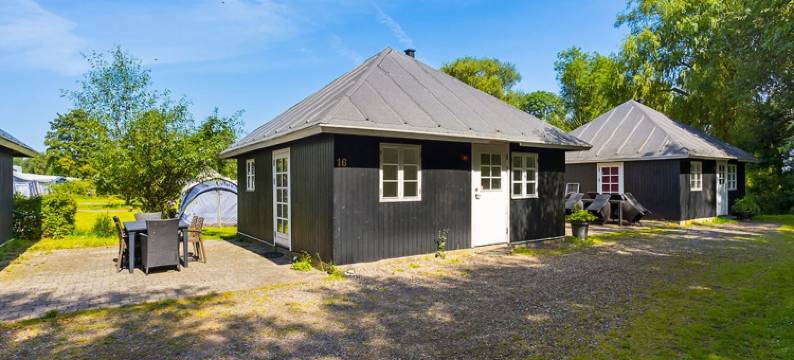 波索雷海边初露营地芬(First Camp Bøsøre Strand Feriepark)图片