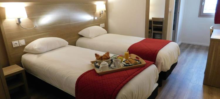 图尔南安巴夏亚因特尔酒店(The Originals City, Hôtel Ambacia, Tours Sud)图片