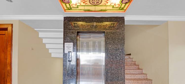 Treebo Surya Yatri Niwas苏利亚旅客之家酒店(Treebo Surya Yatri Niwas)图片