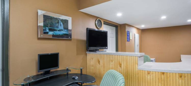 米尔斯飓风戴斯酒店(Days Inn by Wyndham Hurricane Mills)图片