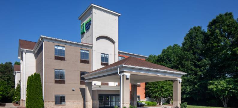智选假日套房酒店雅宝(Holiday Inn Express & Suites ALBEMARLE by IHG)图片