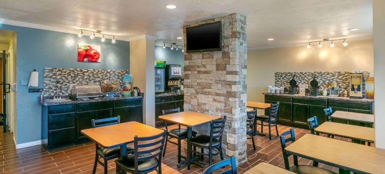 罗林斯I-80品质酒店(Quality Inn Rawlins I-80)图片