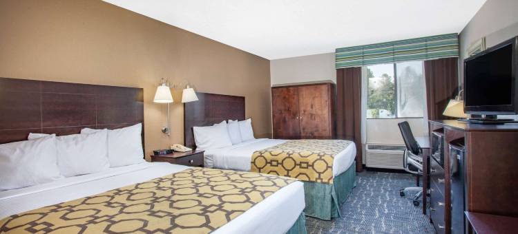 萨拉兰德温德姆呗盟酒店(Baymont by Wyndham Saraland)图片