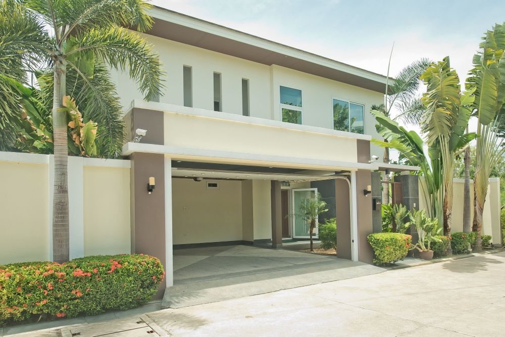 Tropicana Pool Villa Over view