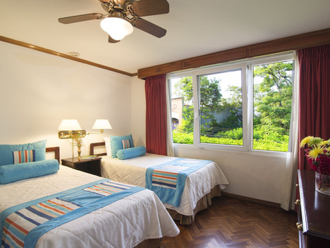 尔德里奥套房别墅公寓酒店