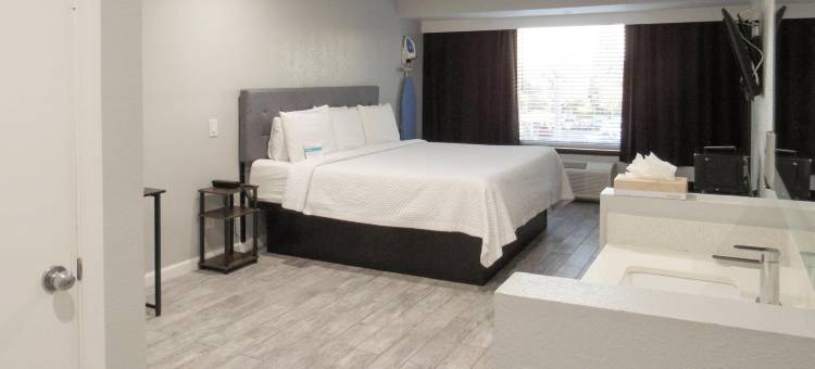 阿纳海姆卡普里套房酒店(Capri Suites Anaheim)图片