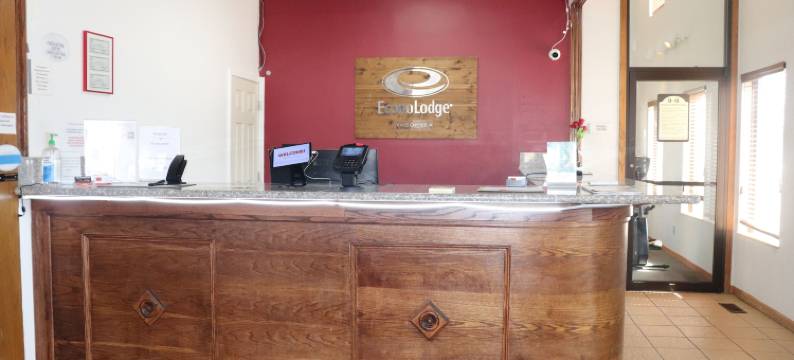 伊康套房酒店(Econo Lodge Inn & Suites)图片