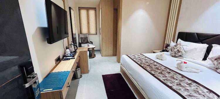 米娜奥鲁姆酒店(HOTEL MEENA AURUM INN)图片