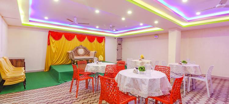 Fabexpress Broholic 套房(FabExpress Broholic Suites - Nr Jntu Kukatpally)图片