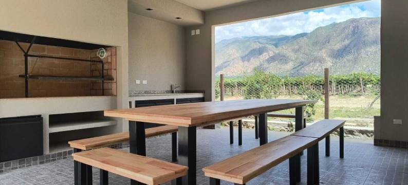 Buena Vid由Chadel管理(Buena Vid by Chadel Management)图片