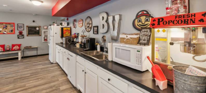 Spacious Apartment with Private Balcony - Modern Comfort and Convenience图片